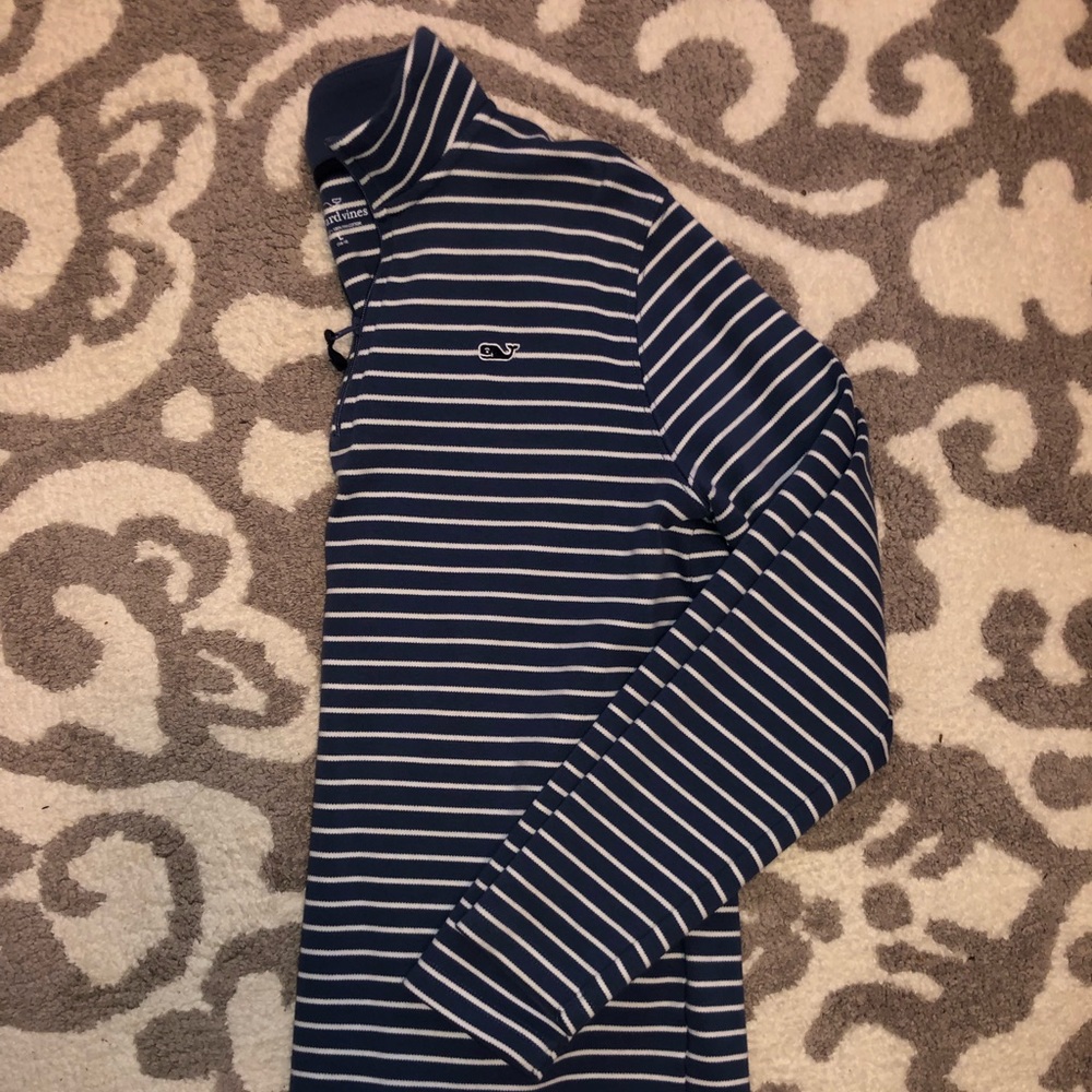 Vineyard Vines Pullover - Picture 1 of 4